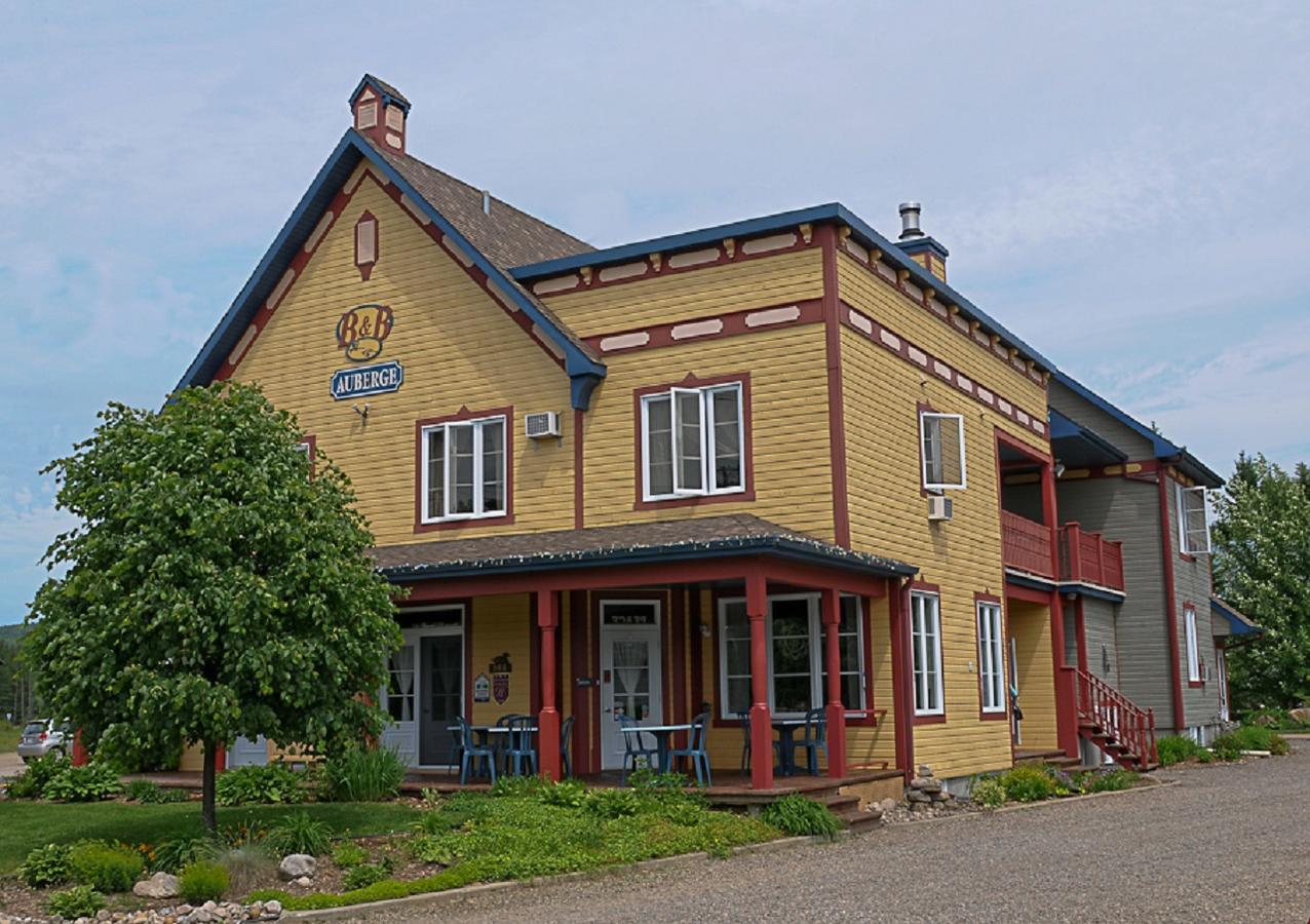 Auberge Le Voyageur Mont-Tremblant Eksteriør billede